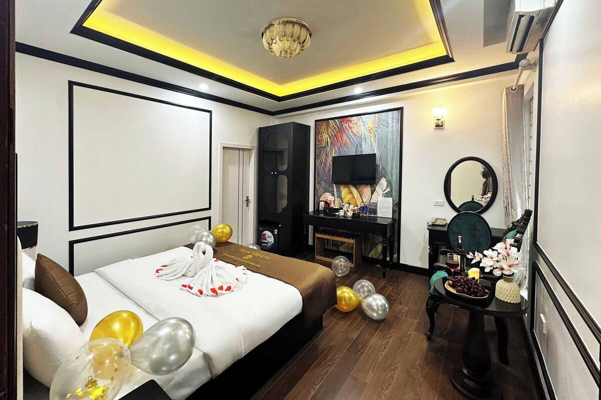 Standard Double Room Single Use | Egyptian cotton sheets, premium bedding, down comforters, pillowtop beds