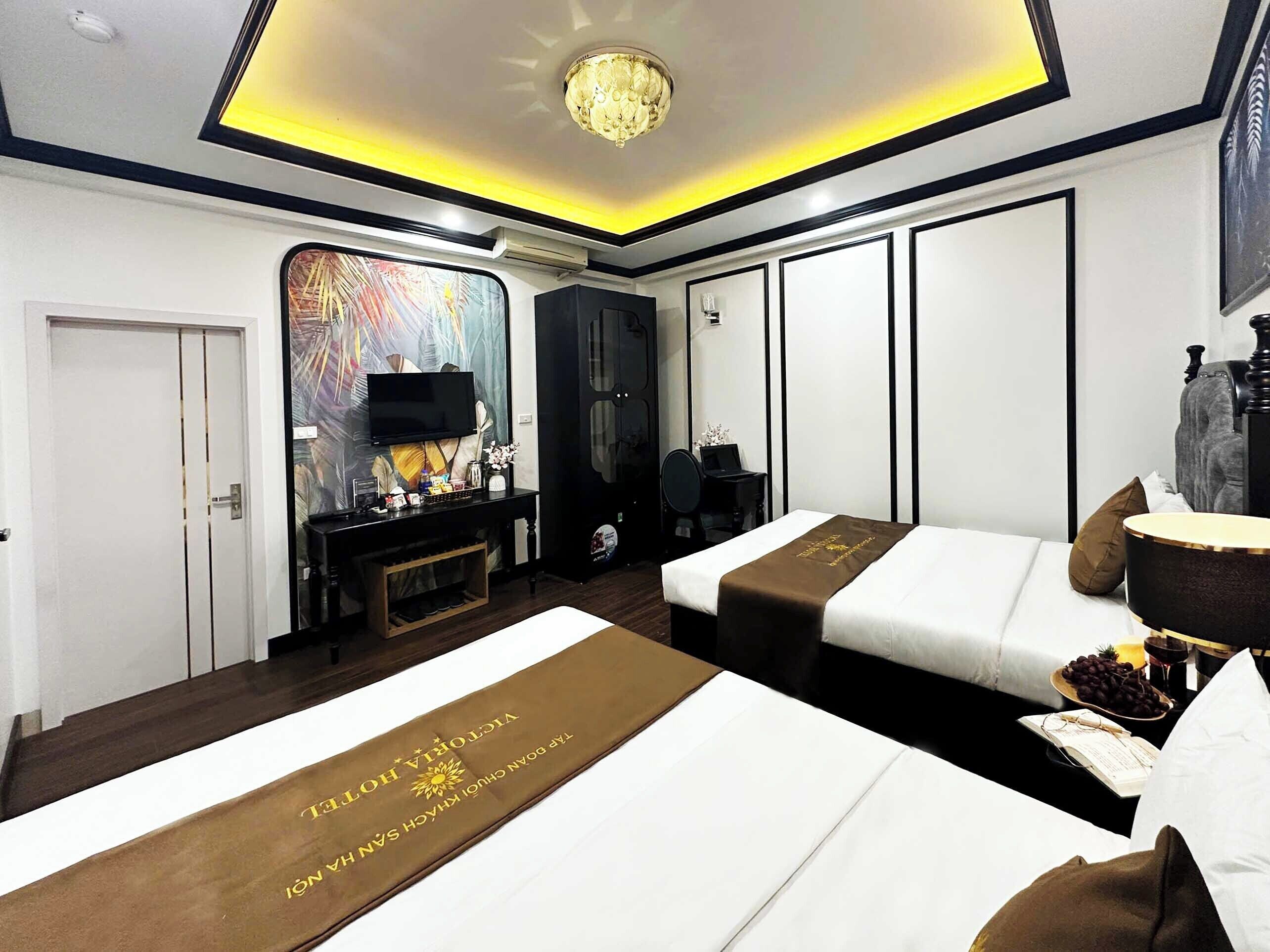 Egyptian cotton sheets, premium bedding, down duvets, pillow-top beds