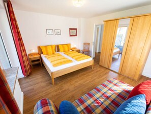 Apartment | 1 bedroom, individually furnished, iron/ironing board - Pleasant Apartment in Suddorf (Nebel)