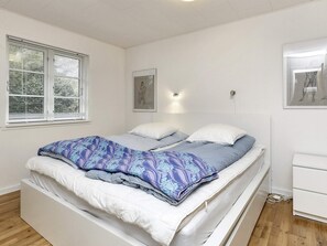 House | 3 bedrooms, individually furnished - 6 Person Holiday Home in Blavand (Blavand)