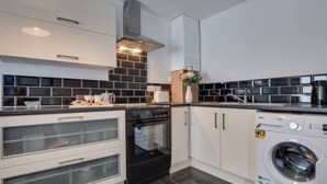 Apartemen | Dapur pribadi | Ketel listrik dan pemanggang roti