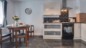 Apartemen | Dapur pribadi | Ketel listrik dan pemanggang roti