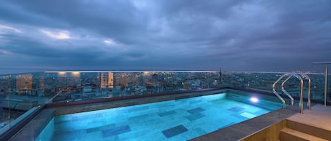 Penthouse with Private Pool | Terrasse/Patio