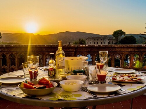 Montserrat Apartment With Terrace and Pool