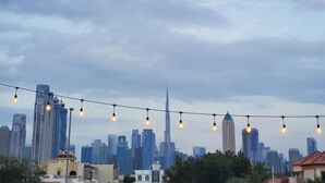 Unclassified image, 3 of 13, button - not Available for Booking (Dubai)