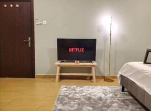 4 bedrooms, iron/ironing board, free WiFi, bed sheets - not Available for Booking (Dubai)