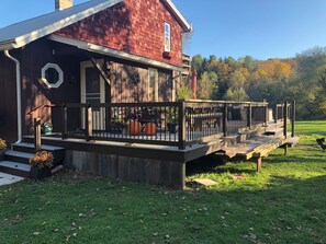 Exterior - Cozy Beautiful cottage home, w/ hot tub and pet friendly (Belmont)