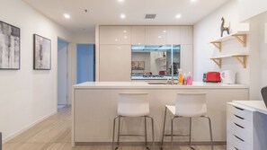 Interior - Walk to Shopping Centre | Park View | 1 Free Parking (Zetland)