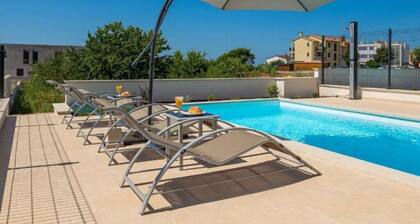 Esmeralda II Comfortable Holiday Residence