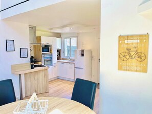 冰箱、微波炉、烤箱、洗碗机