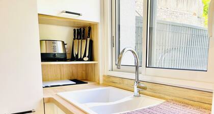 Loft de Charme Avec Parking, Jardin et Terrasse