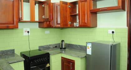 Serene cozy space in Entebbe. Close to airport and mall.