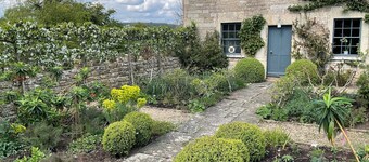 6-bed, Sleeps 16, Pets Allowed, Hot Tub