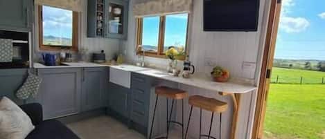 1 Schlafzimmer, BĂŒgeleisen/BĂŒgelbrett, Reisekinderbett, WLAN