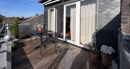 Cozy Apartment With Fireplace and Balcony