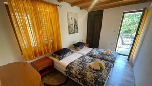 2 bedrooms, individually furnished, bed sheets - Vacation Home With Private Swimming Pool (Vinodol)