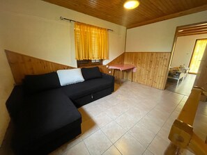 2 bedrooms, individually furnished, bed sheets