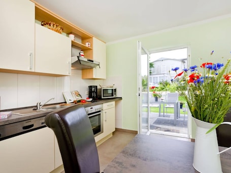 Horno, tetera/pava eléctrica, tostadora