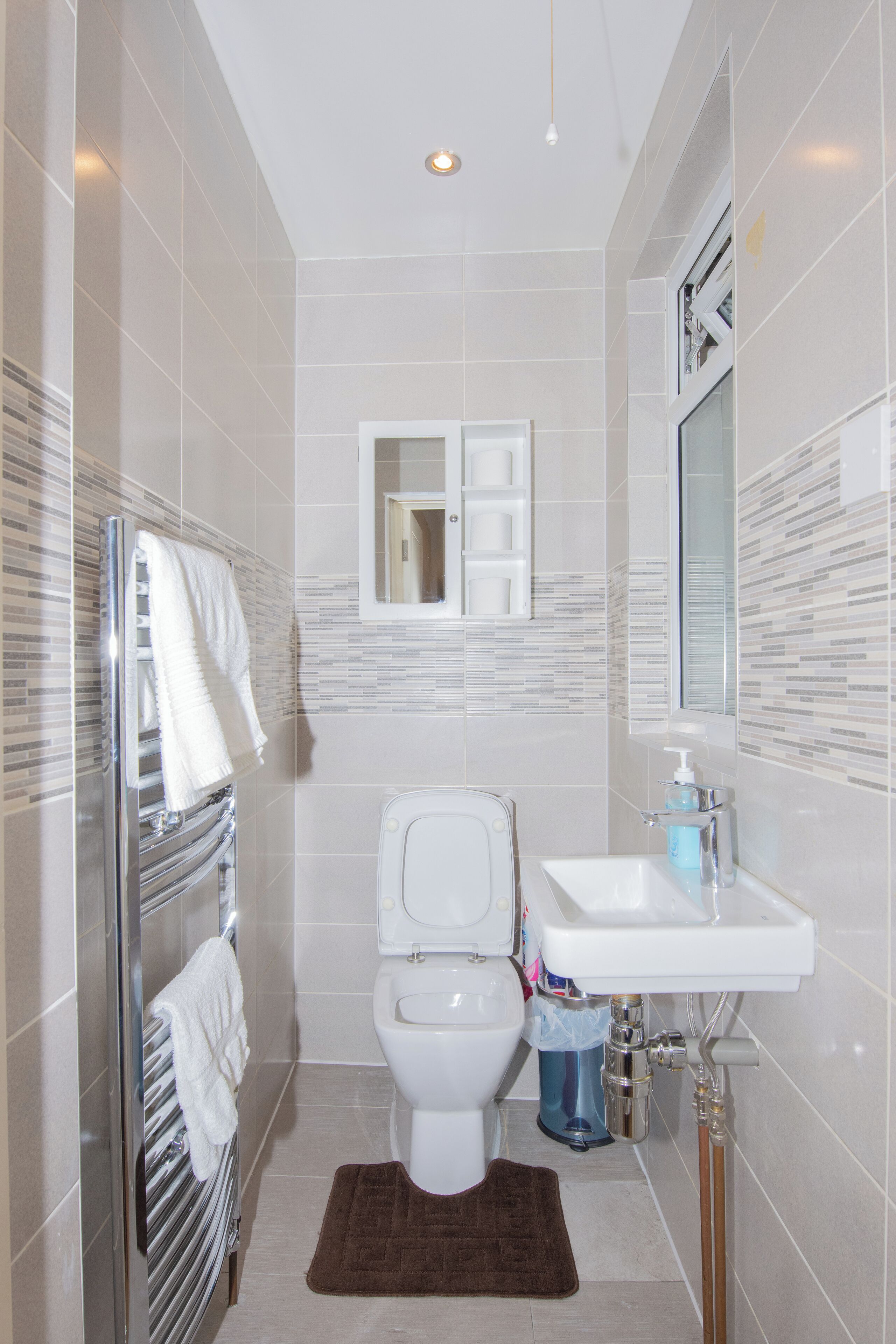 Appartamento | Bagno | Doccia, asciugacapelli, asciugamani