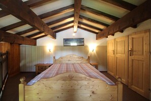 1 bedroom, WiFi, bed sheets - 200m from resort center, 3rd floor, balcony, tv, ski locker, 42m², Val Cenis (Lanslevillard)