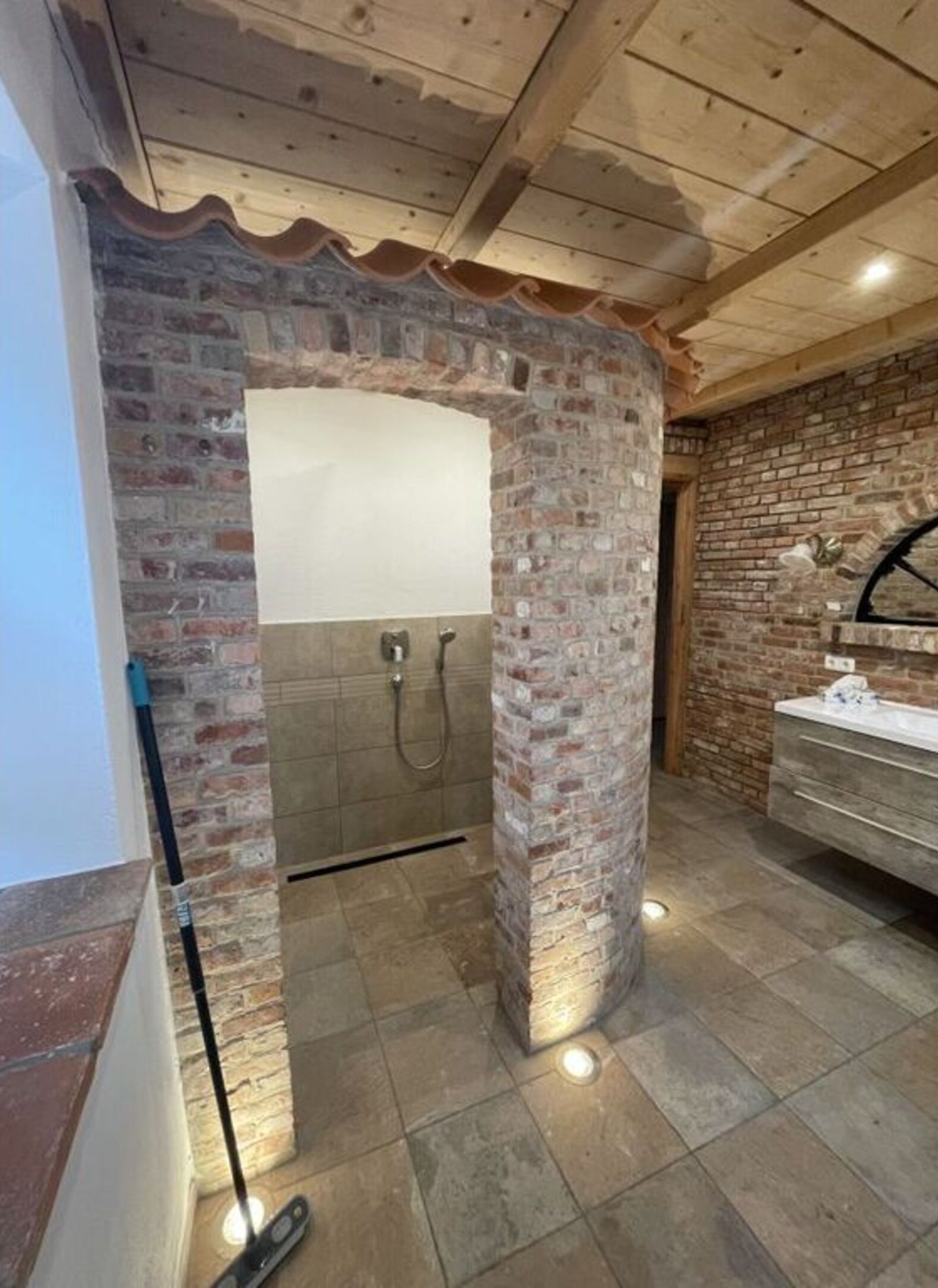 Apartment | Bathroom