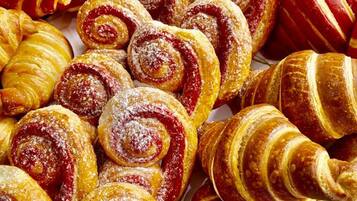 包每日全套早餐