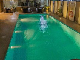 Kolam renang terbuka 