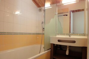Bathroom - At the foot of shops, 3rd floor, 35m², Méribel-Mottaret (Méribel - Les Allues)