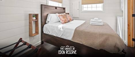 8 chambres, fer et planche Ă repasser, Wi-Fi, draps fournis