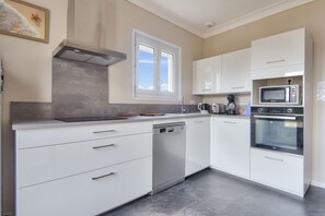 Fridge, microwave, oven, dishwasher