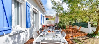 800m from beach - House 4 adults - 4 children