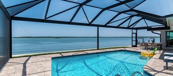 Waterfront 3/3 Home with Panoramic Bay Views!
