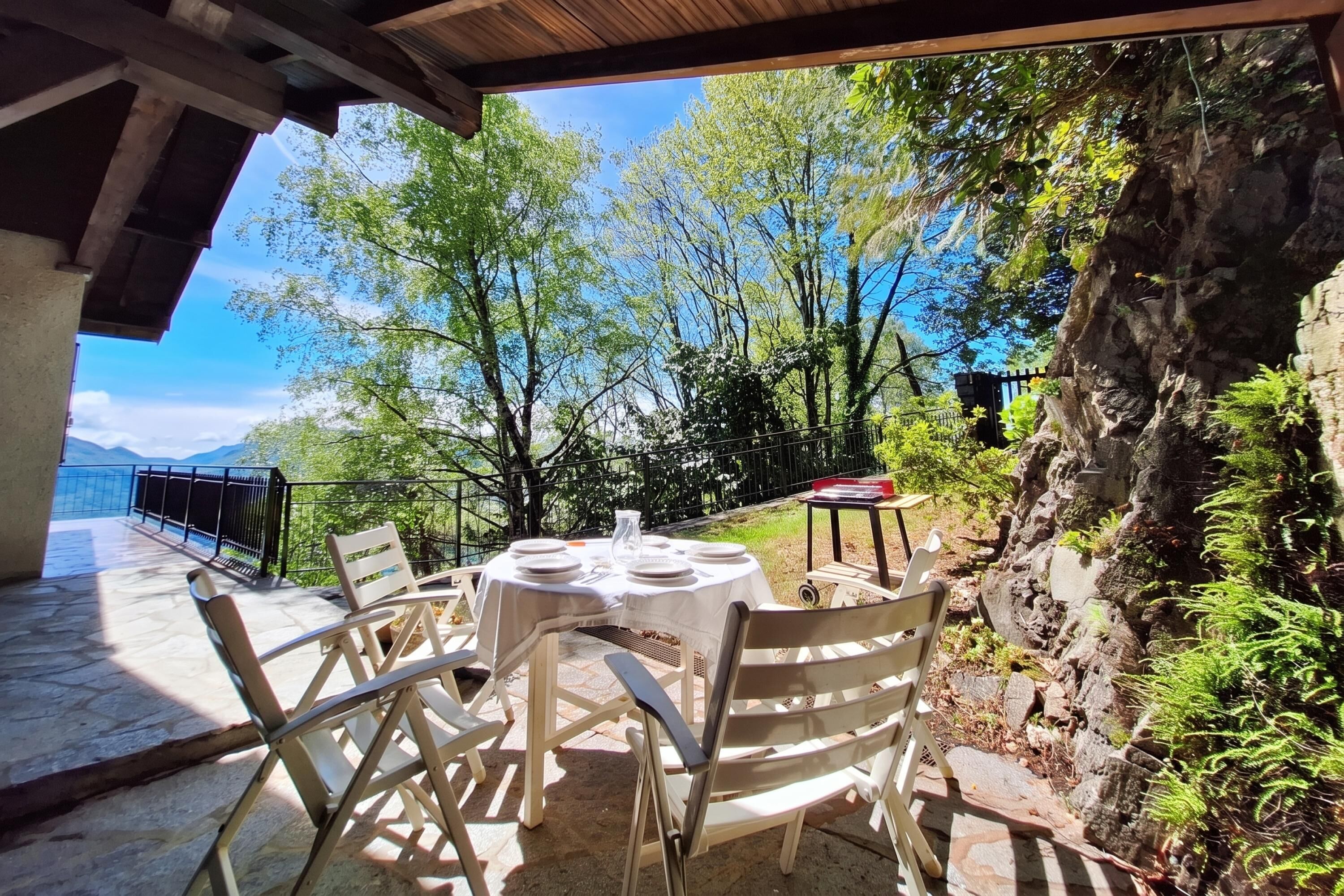 Family Villa, 3 Bedrooms, Balcony, Mountainside (Lago Azzurro Infinity View) | Outdoor dining