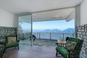 Interior - Lago Azzurro Infinity View (Premeno)