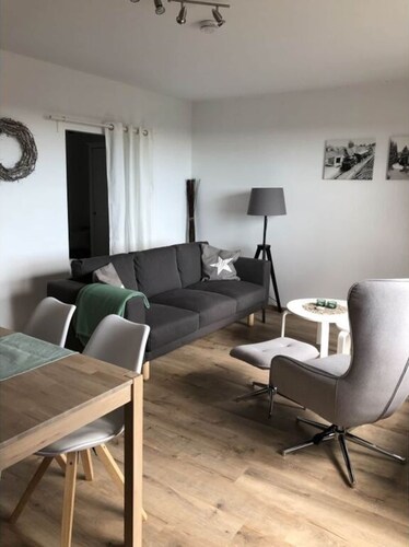 Holiday Apartment Small Building