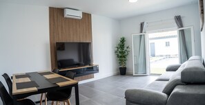 TV - Domus Gades        . (Chiclana)