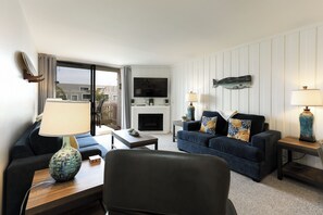 TV, fireplace, ping pong - Relax & Unwind in a 2-Bedroom Oceanview Paradise (Oceanside)