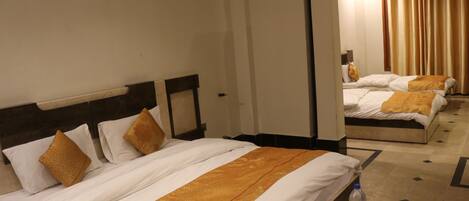 Family Room | Free WiFi