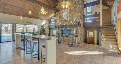 Boat Slip & Pools: Waterfront Osage Beach Condo!
