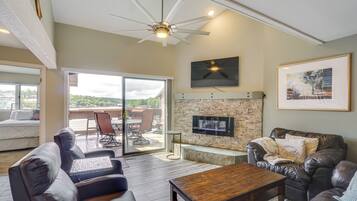 Apartment (2 Bedrooms) | Front of property