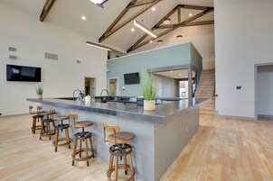 House (Multiple Bedrooms) | Interior