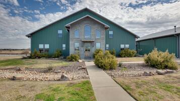 House (Multiple Bedrooms) | Interior