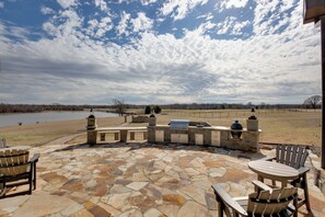 House (Multiple Bedrooms) | Interior - Sprawling Kaufman Home w/ On-site Lake & Fire Pit (Kemp)