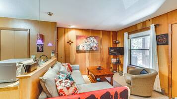 Apartment (1 Bedroom) | Interior