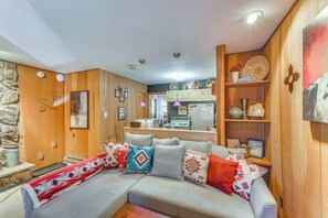 Apartment (1 Bedroom) | Interior