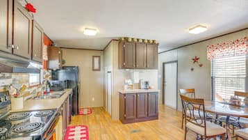 Cottage (2 Bedrooms) | Interior