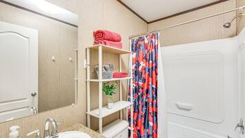 Cottage (2 Bedrooms) | Interior