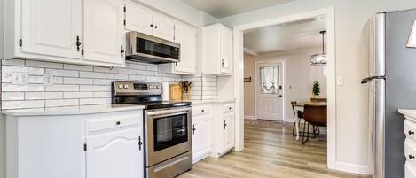 Hus (3 Bedrooms) | Eget kjøkken | Mikrobølgeovn, ovn, kokeplater og oppvaskmaskin