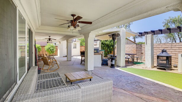 Unclassified image, 1 of 24, button - 3 Mi to Coachella: Quaint Studio w/ Shared Yard! (Coachella)