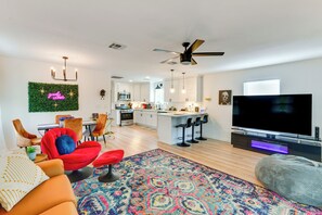 House (3 Bedrooms) | Interior - Home on Blood River - Private Dock & Spacious Deck (Springfield)